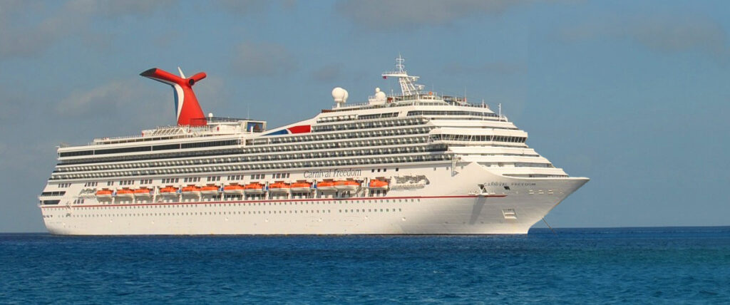 Cruiseboot op zee Bonaire